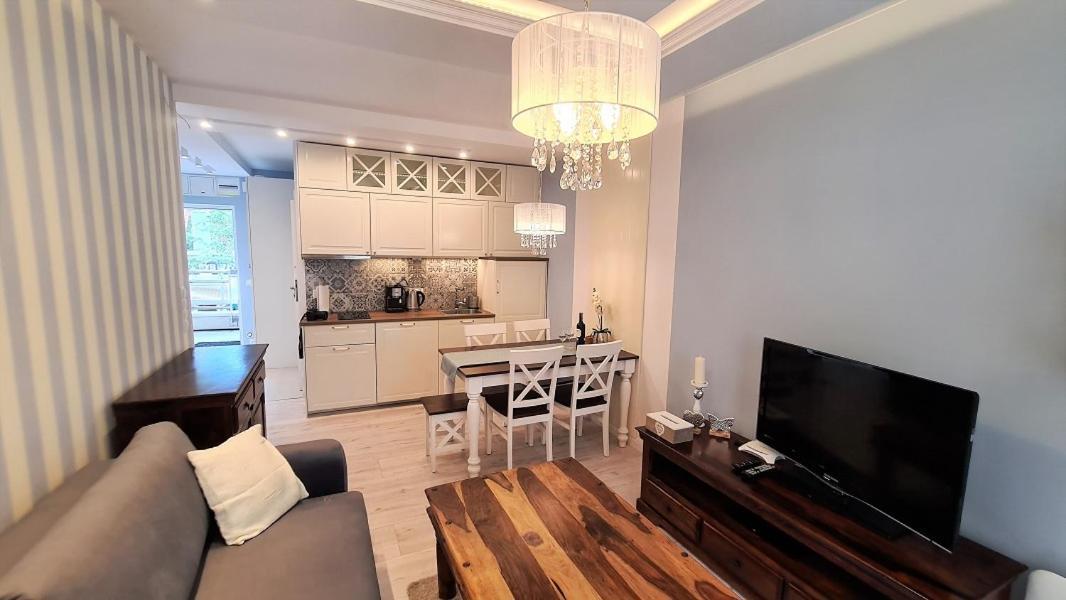 Apt Miedzymorze - Apartamenty Wypoczynkowe Jurata Εξωτερικό φωτογραφία
